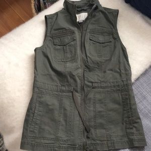 A NEW DAY OLIVR GREEN UTILITY VEST